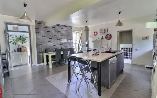 Maison à vendre    7 pièces • 186,96 m2 Vert-Saint-Denis