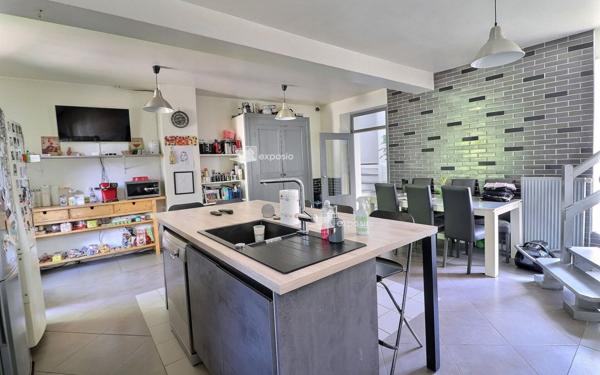 Maison à vendre    7 pièces • 186,96 m2 Vert-Saint-Denis