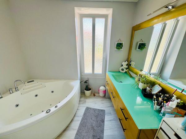 Belle maison familiale de 193 m² à Cagnes-sur-Mer, quartier recherché