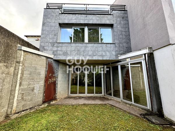 Immeuble Le Creusot 5 pièce(s) 196.2 m2