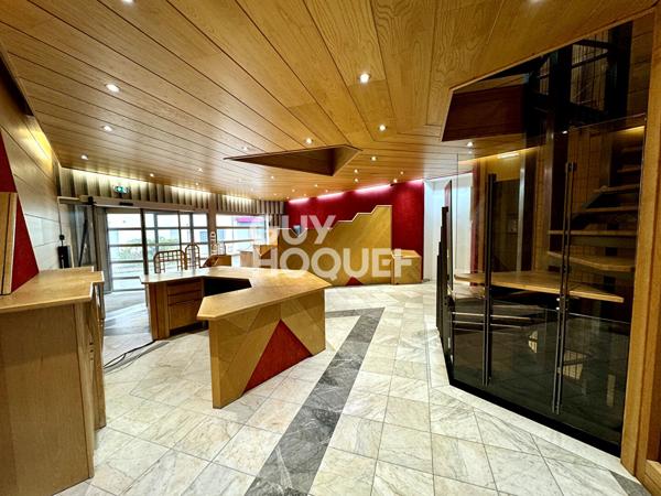 Immeuble Le Creusot 5 pièce(s) 196.2 m2