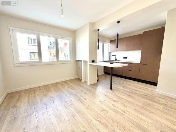 Appartement à vendre à Chambéry en Savoie (73000), ref : 73007-208
