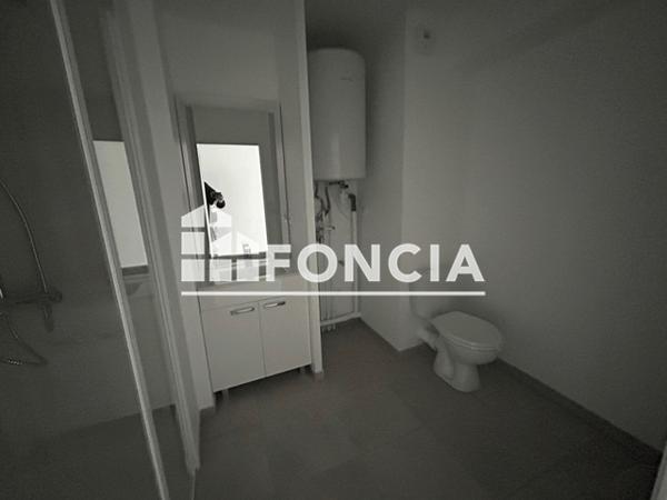 Location Studio 24.2 m² - RUE GRACCHUS BABEUF/RUE DU 5 NOVEMBRE 1993/RUE CHARLES FOURIER Colombelles 14460