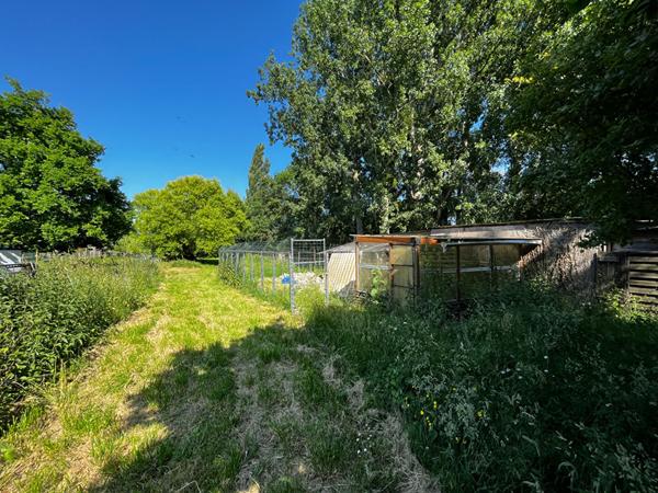 Terrain constructible 1060 m² sur Saint-Joachim