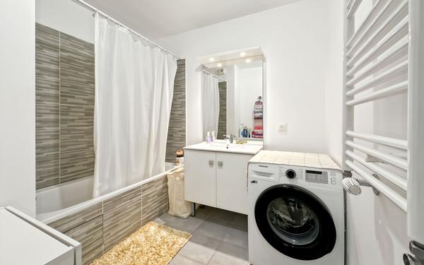 Appartement à vendre    3 pièces • 61,92 m2 Bondy