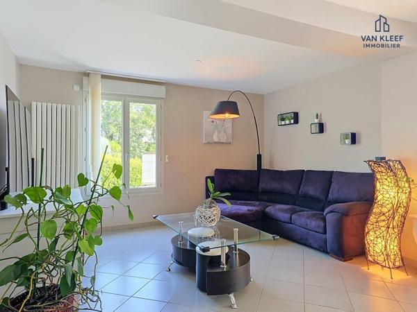Vente / Maison T4 à Cessy (01170)