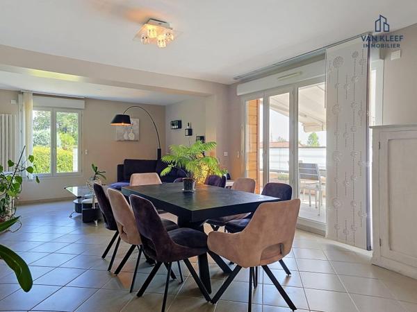 Vente / Maison T4 à Cessy (01170)