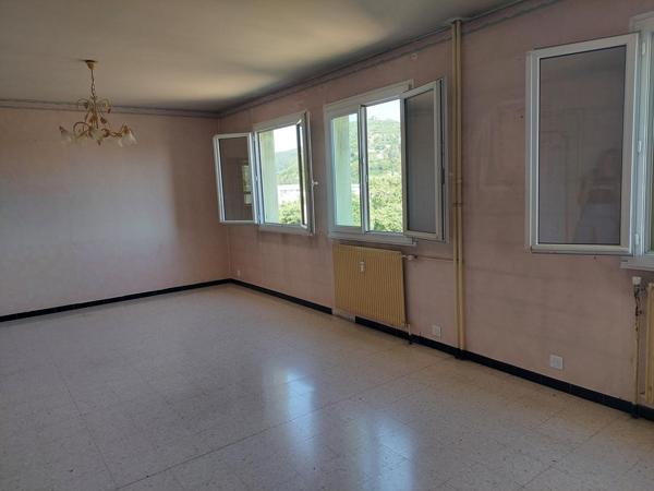Appartement + parking + annexe