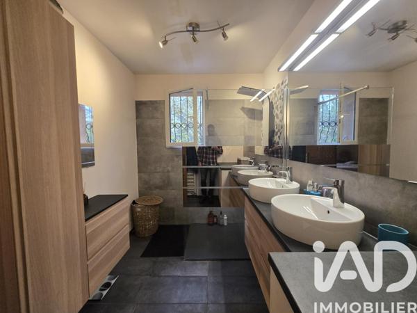 Maison à vendre 5 pièces 170 m² Fuveau