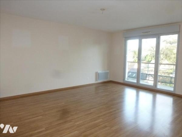 Proximité Centre Ville Appartement de type 3 au 2ème étage avec ascenseur vendu loué.