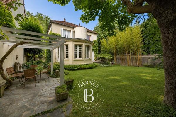 Joinville-le-Pont, Maison 4 Chambres -  130 m² à vendre