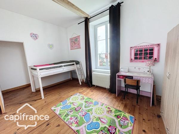 Dpt Deux Sèvres (79), à vendre OIRON maison P6