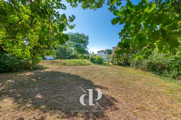 Lavit (82120) Paradis des jardiniers plus piscine, intimité et confort de vie