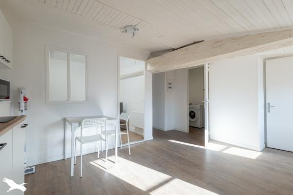 Immeuble à vendre |  Saintes |  150 m²