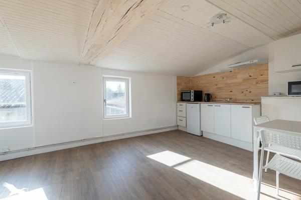 Immeuble à vendre |  Saintes |  150 m²