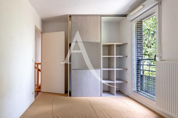 T4 Duplex avec jardin, bon état générale