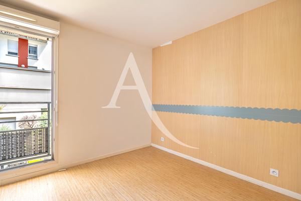 T4 Duplex avec jardin, bon état générale