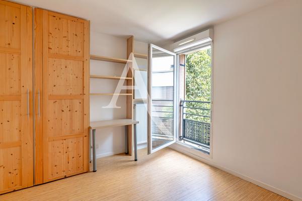 T4 Duplex avec jardin, bon état générale