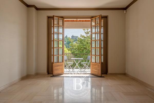 Saint-Cyr-au-Mont-d'Or, Maison 4 Chambres -  196 m² à vendre