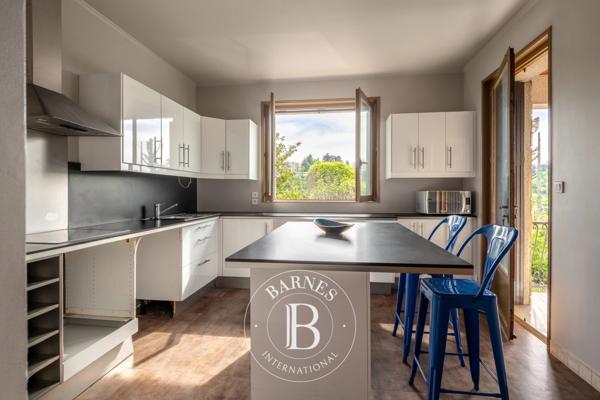 Saint-Cyr-au-Mont-d'Or, Maison 4 Chambres -  196 m² à vendre