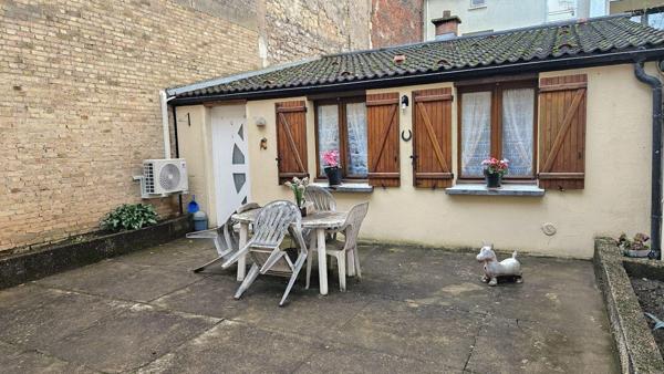 Immeuble de rapport à vendre à Vitry-le-François dans la Marne (51300), ref : 51081/940