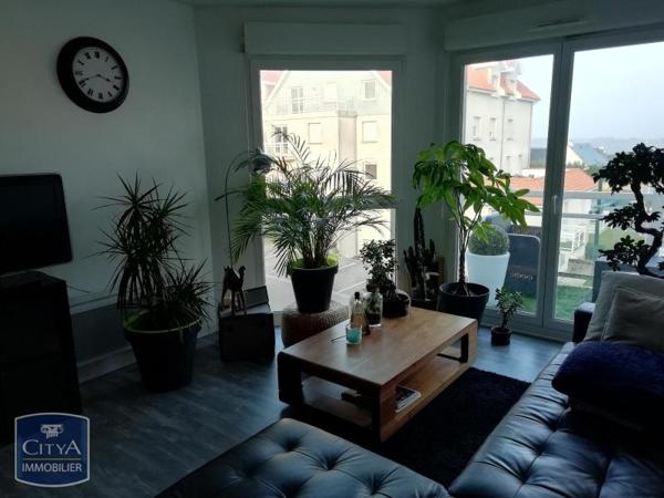 Appartement à louer 2 pièces 44.2m² Saint-Martin-Boulogne (62280)