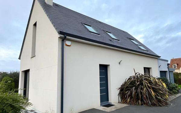 Maison à vendre    5 pièces • 123 m2 Émiéville