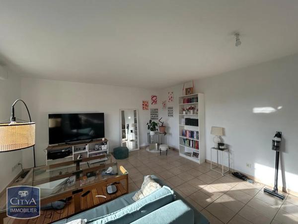 Appartement à louer 3 pièces 78.98m² Saint-Christol-lez-Alès (30380)