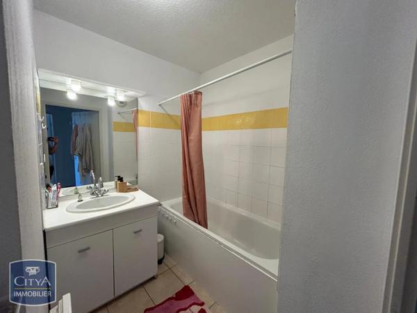 Appartement à louer 3 pièces 78.98m² Saint-Christol-lez-Alès (30380)