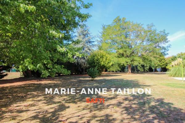 Maison de ville de 199 m2 - 4 chambres - Piscine - Pergola bioclimatique - Terrain de 5 159 m2