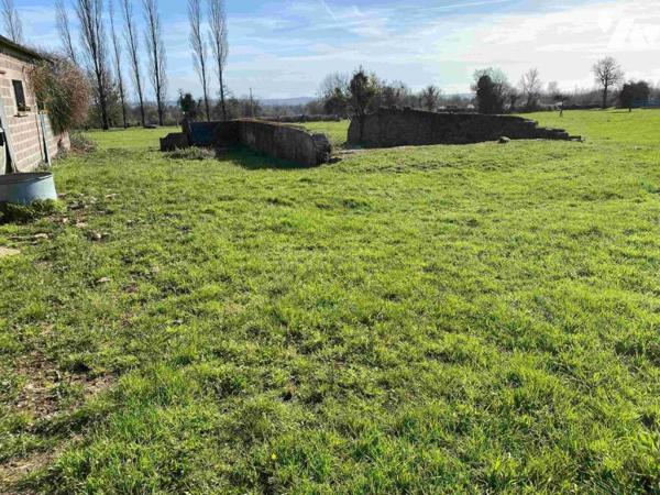 PUTANGES LE LAC: La Forêt Auvray, Ancien corps de ferme avec 9ha  de terrain loué jusqu’en 2030