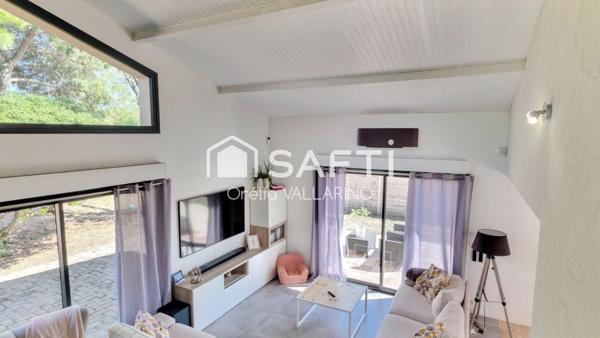 Maison familiale de 145 m² avec piscine, prestations haut de gamme et jardin paysager