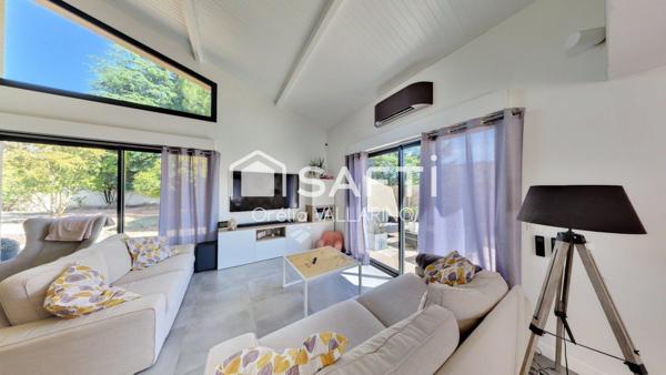 Maison familiale de 145 m² avec piscine, prestations haut de gamme et jardin paysager