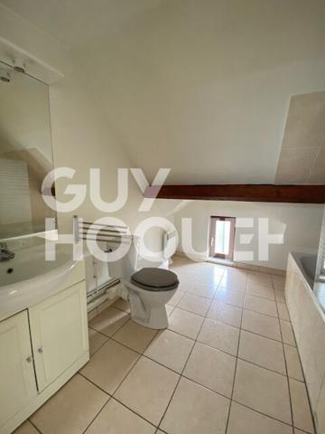 Appartement à louer à Ezy-sur-Eure ? T2 en centre-ville avec parking