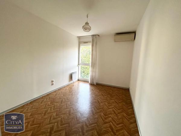 Appartement à louer 3 pièces 69.96m² Toulon (83200)