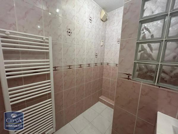 Appartement à louer 3 pièces 69.96m² Toulon (83200)