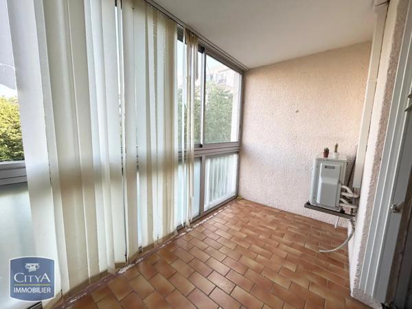 Appartement à louer 3 pièces 69.96m² Toulon (83200)