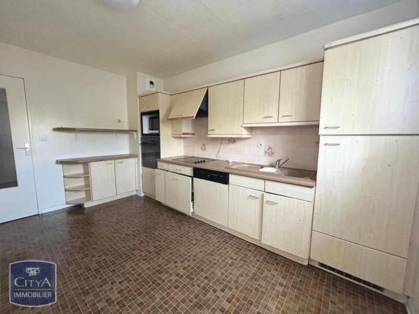 Appartement à louer 3 pièces 69.96m² Toulon (83200)