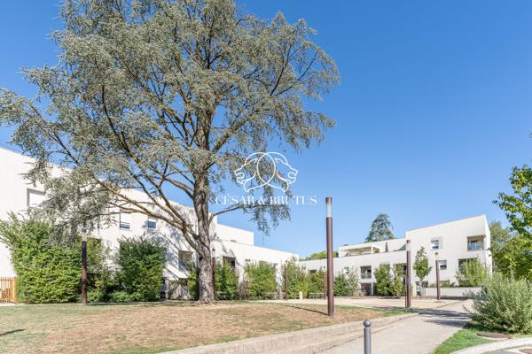 T3 en rez-de-jardin, résidence 2017 – Saint Cyr au Mont d’Or