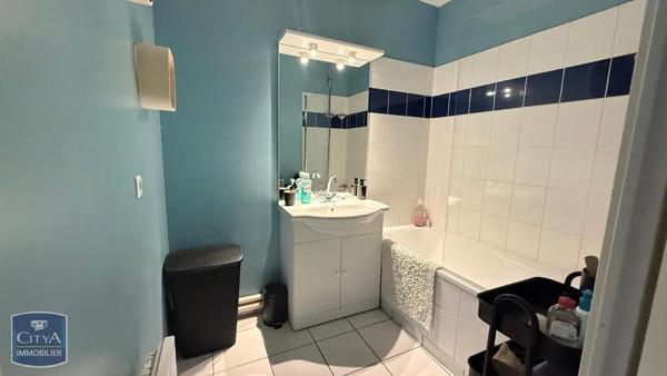 Appartement à louer 2 pièces 55.45m² Pont-Audemer (27500)