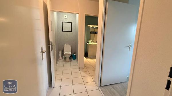 Appartement à louer 2 pièces 55.45m² Pont-Audemer (27500)
