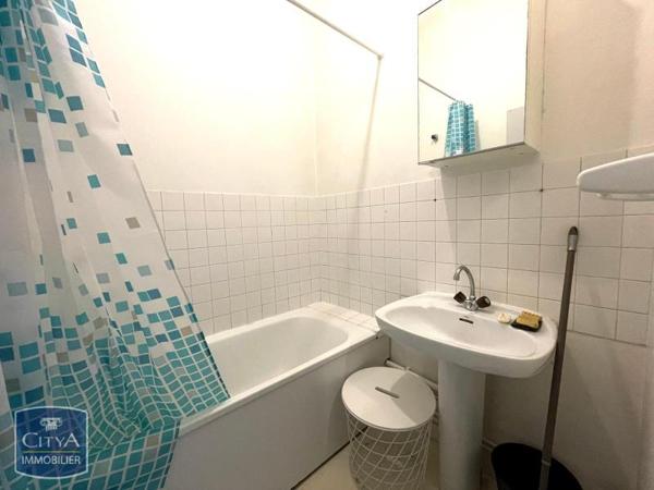Appartement à louer 1 pièce 30.19m² Saint-Étienne (42000)