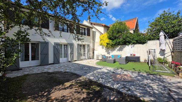 Montreuil maison  de 6 pièces 115 m2 avec jardin et terrasse