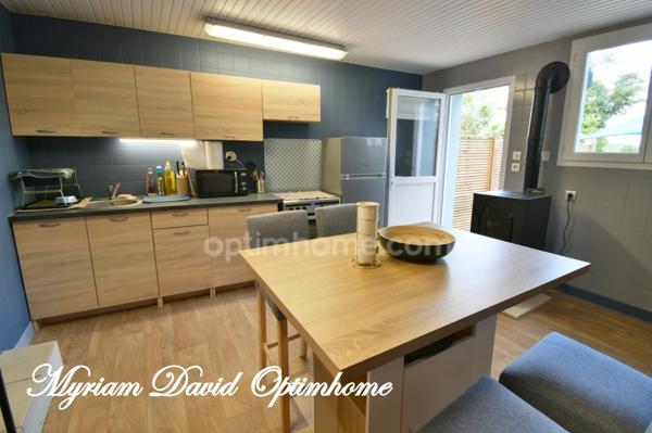 Immeuble de rapport rénové – 2 appartements + local commercial – Rostrenen centre