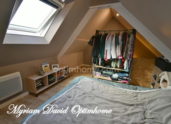 Immeuble de rapport rénové – 2 appartements + local commercial – Rostrenen centre