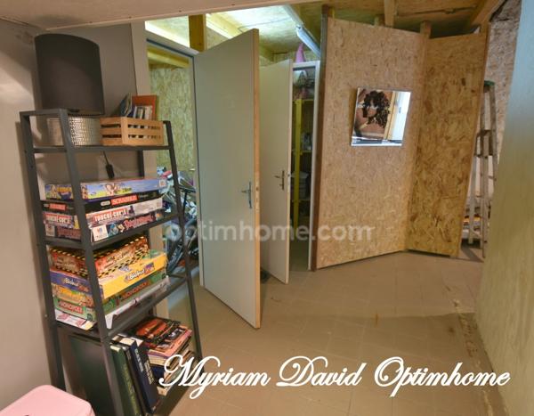 Immeuble de rapport rénové – 2 appartements + local commercial – Rostrenen centre