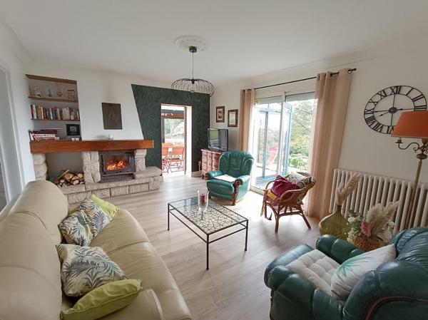 29530 Plonévez du Faou maison, véranda, calme, dépendances sous-sol Hangar sur 11 000 m²