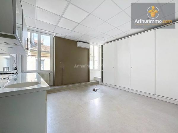 Location Local commercial 7 pièces 117 m2 à Bourgoin-Jallieu