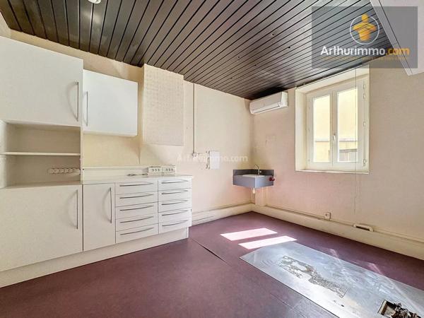 Location Local commercial 7 pièces 117 m2 à Bourgoin-Jallieu