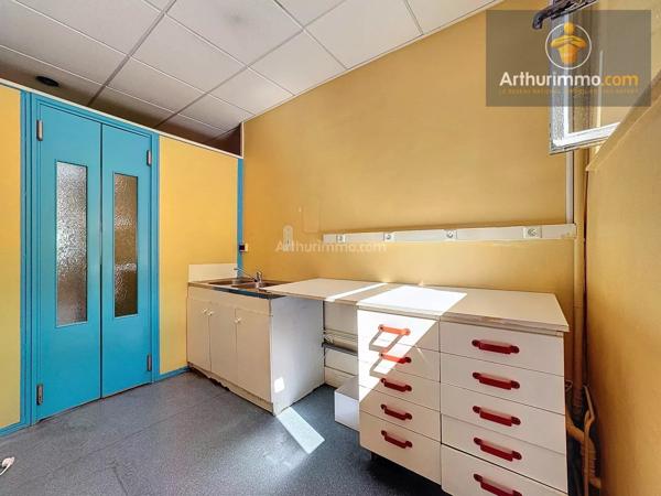 Location Local commercial 7 pièces 117 m2 à Bourgoin-Jallieu